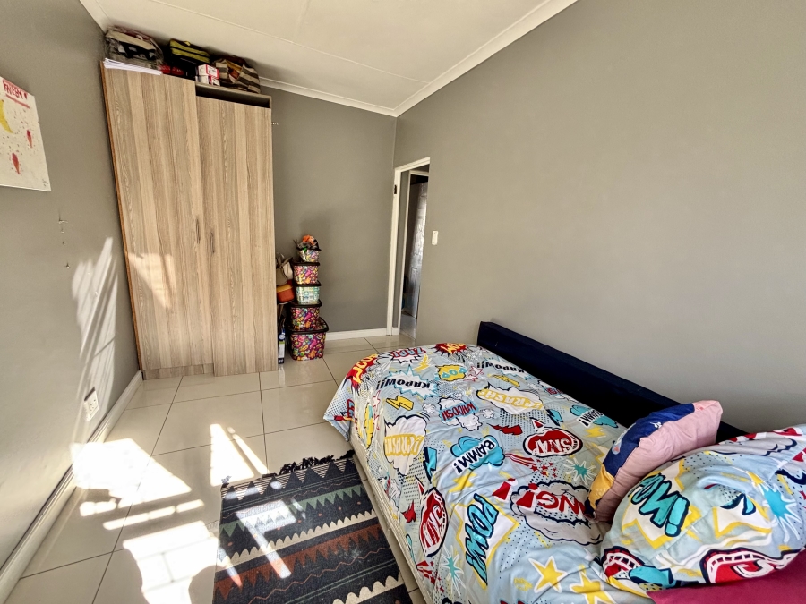 3 Bedroom Property for Sale in Rondevlei Park Western Cape